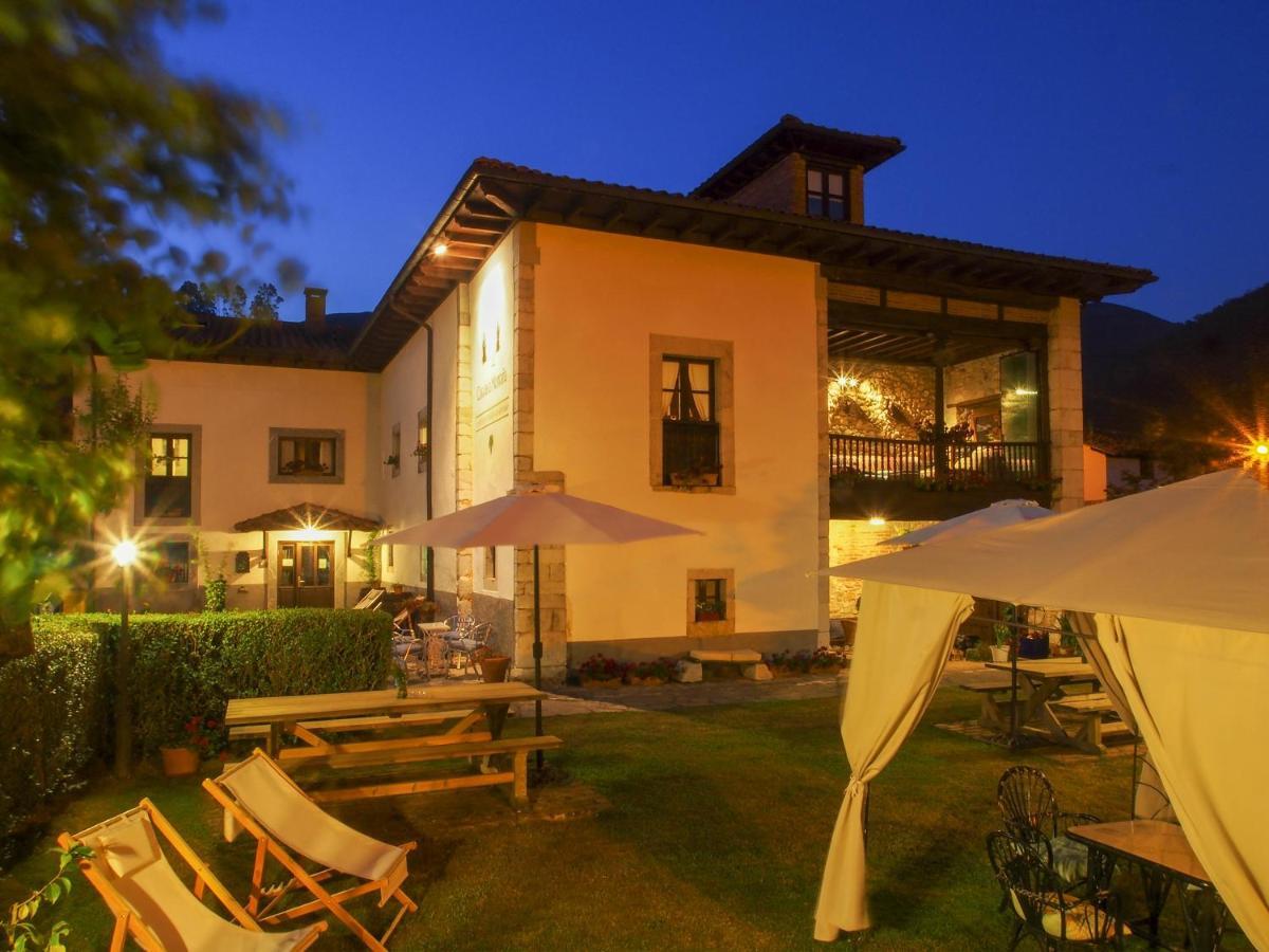 Casa De La Montana Albergue Turistico Avín Exterior photo